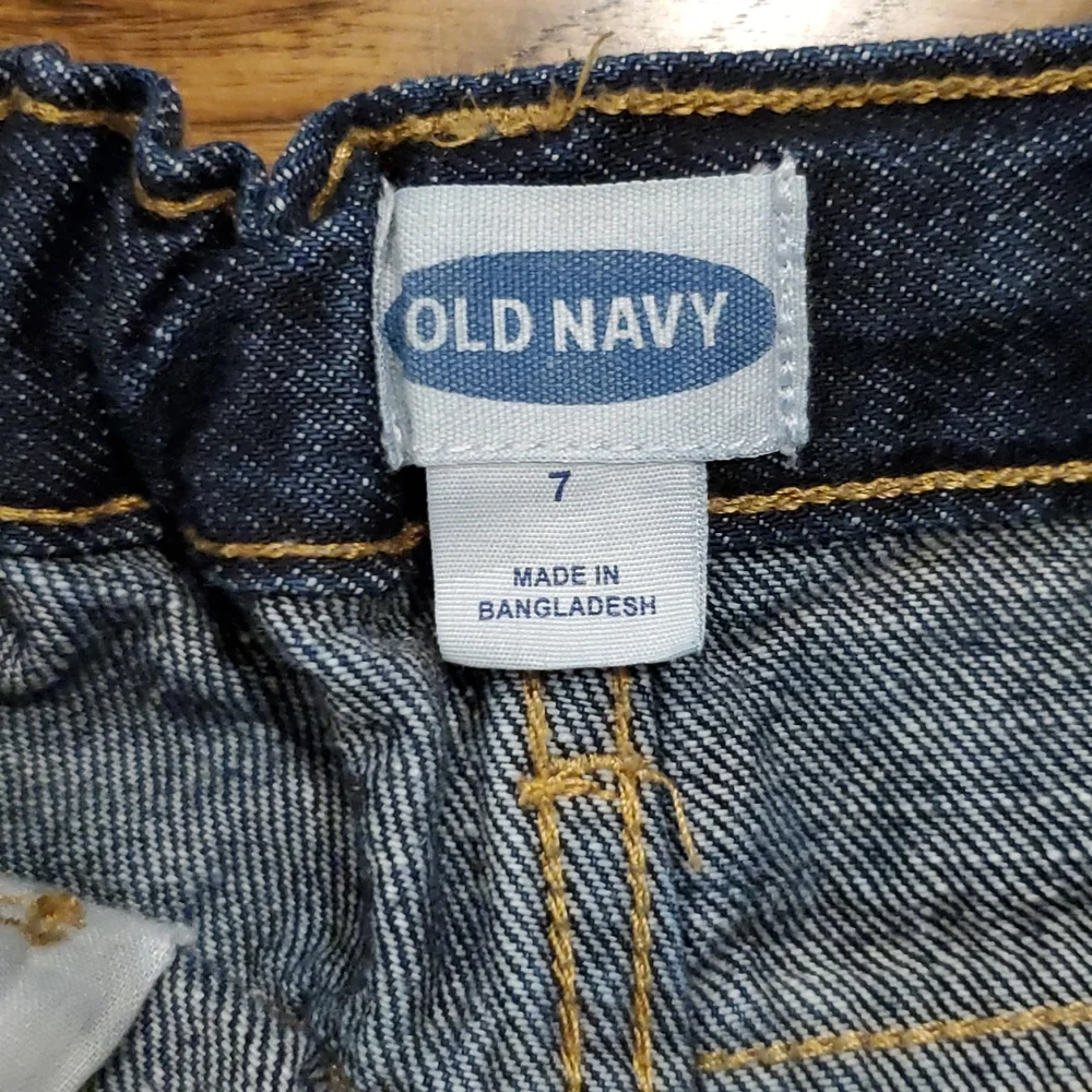 Girls Old Navy rolled cuff jean shorts size 7 - Picture 3 of 4